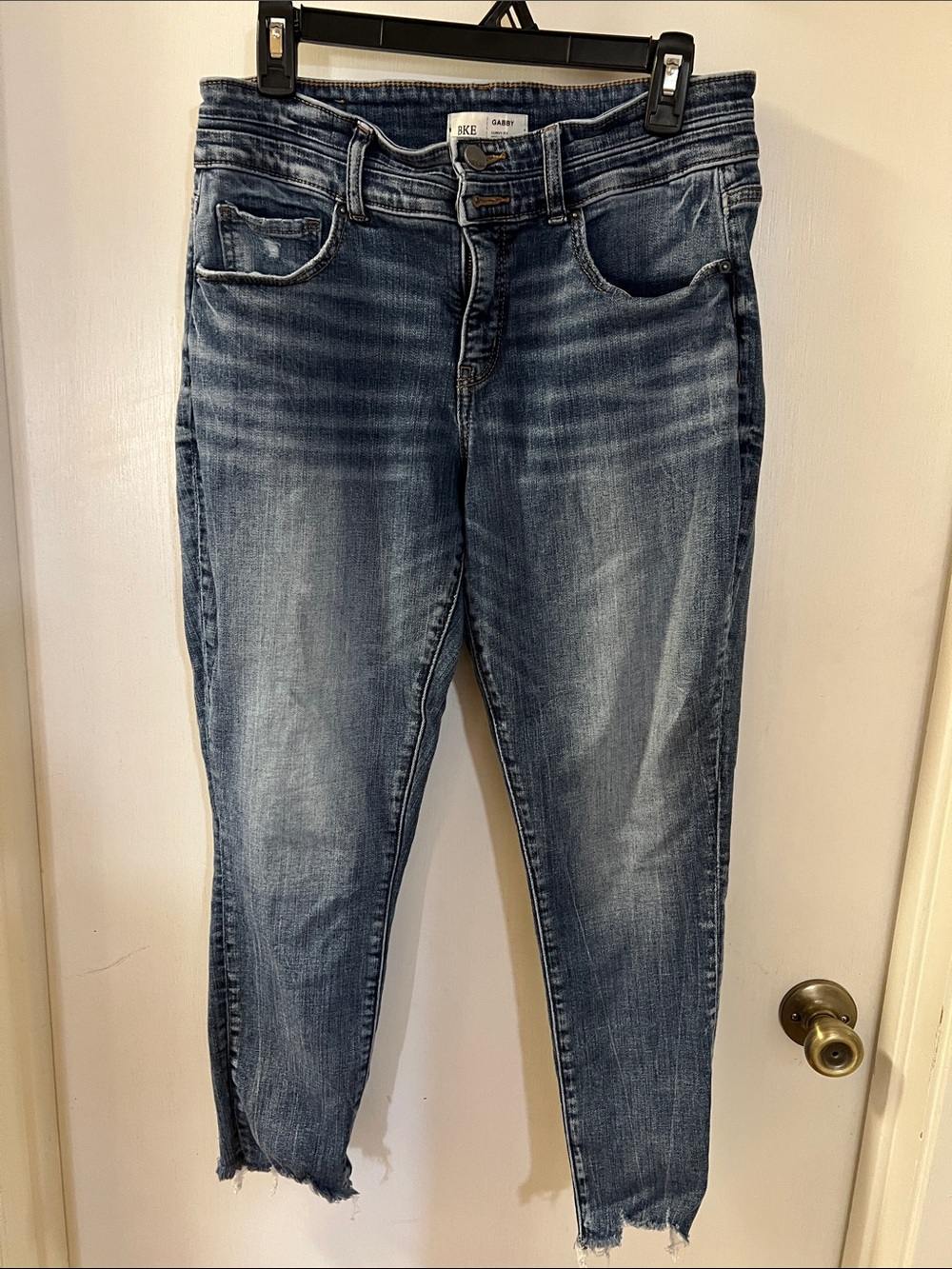 BKE Faded Blue Cropped Ankle Jeans
